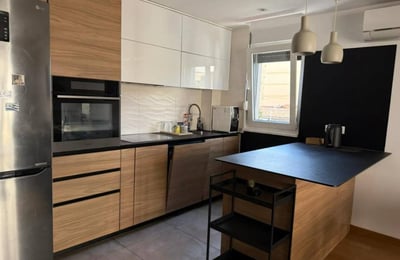 Miete einer gemütlichen 4-Zimmer-Wohnung, 91 m², Voždovac, Belgrad, Serbien